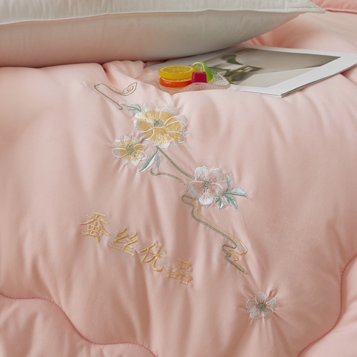 91家纺网 家纺一手货源 找家纺 （总）喜糯糯 2025年新款春秋蛋白棉加厚款被子被芯四季被子被芯直播供货