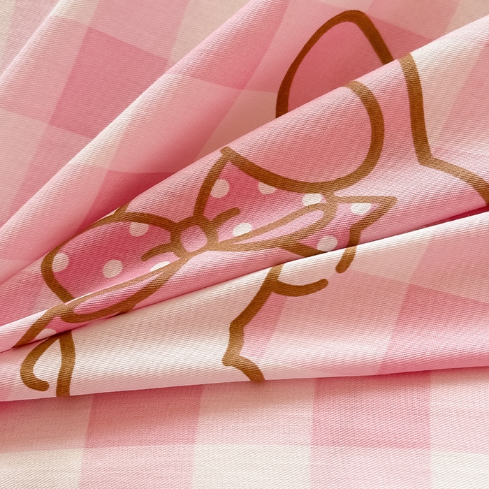 91家纺网 家纺一手货源 找家纺 蓝邻家纺 2025年新款三丽鸥正版授权全棉印花四件套系列-大床图 粉格美乐蒂