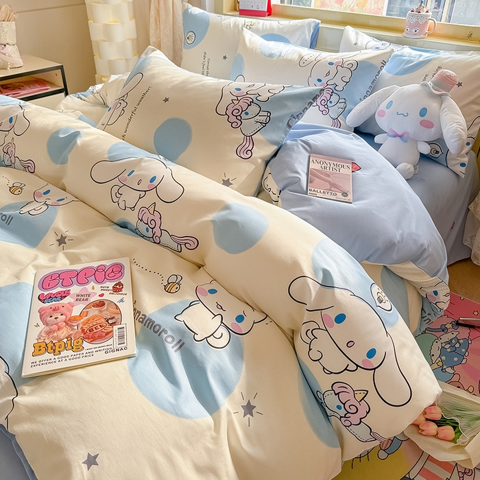 91家纺网 家纺一手货源 找家纺 蓝邻家纺 2025年新款三丽鸥正版授权全棉印花四件套系列-大床图 玉桂狗