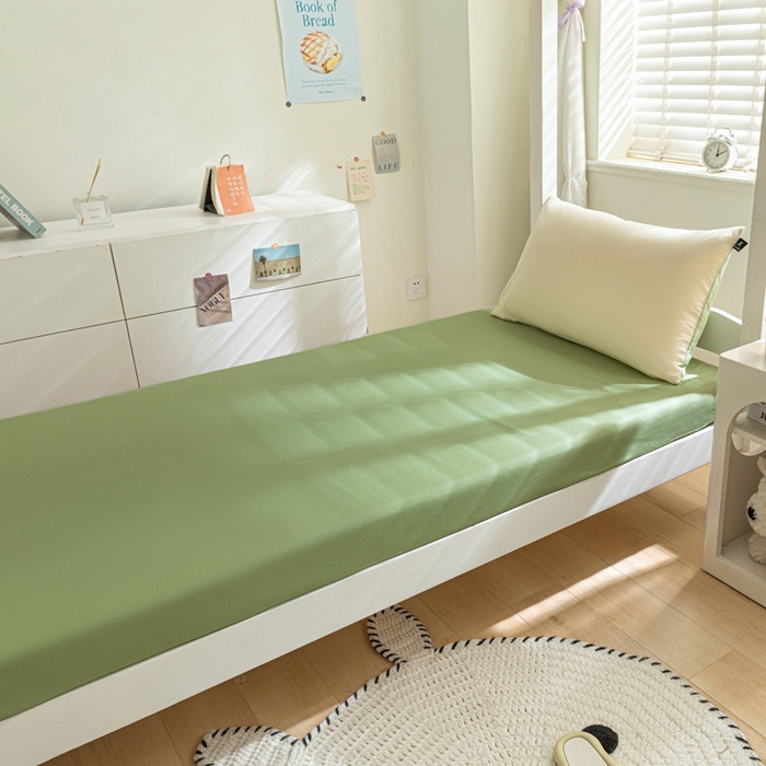 91家纺网 家纺一手货源 找家纺 涵宸家纺 2025新款全棉拼色纯色宿舍套件-米兰 米兰（奶白+月光绿）