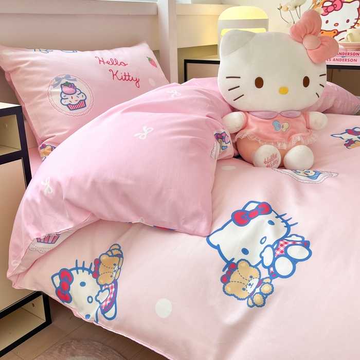 91家纺网 家纺一手货源 找家纺 暮思家居 2025新款三丽鸥授权全棉少女印花系列学生宿舍三件套四件套 kt和熊