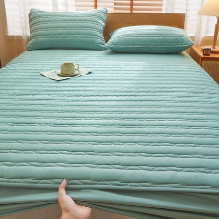 91家纺网 家纺一手货源 找家纺 雪云美2025新款全棉夹棉床笠斜纹A类纯棉床罩可定制尺寸 条纹- 绿色