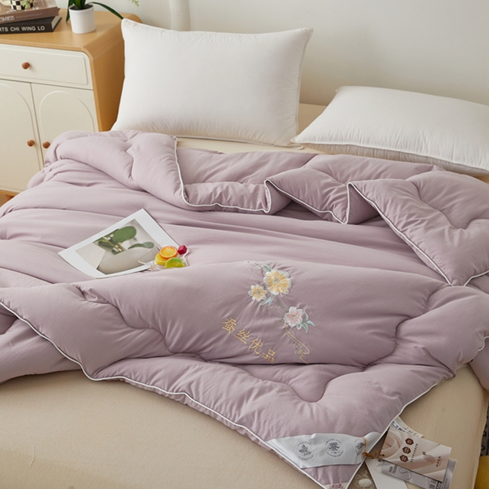 91家纺网 家纺一手货源 找家纺 喜糯糯 2025年新款春秋蛋白棉加厚款被子被芯四季被子被芯直播供货 香芋紫