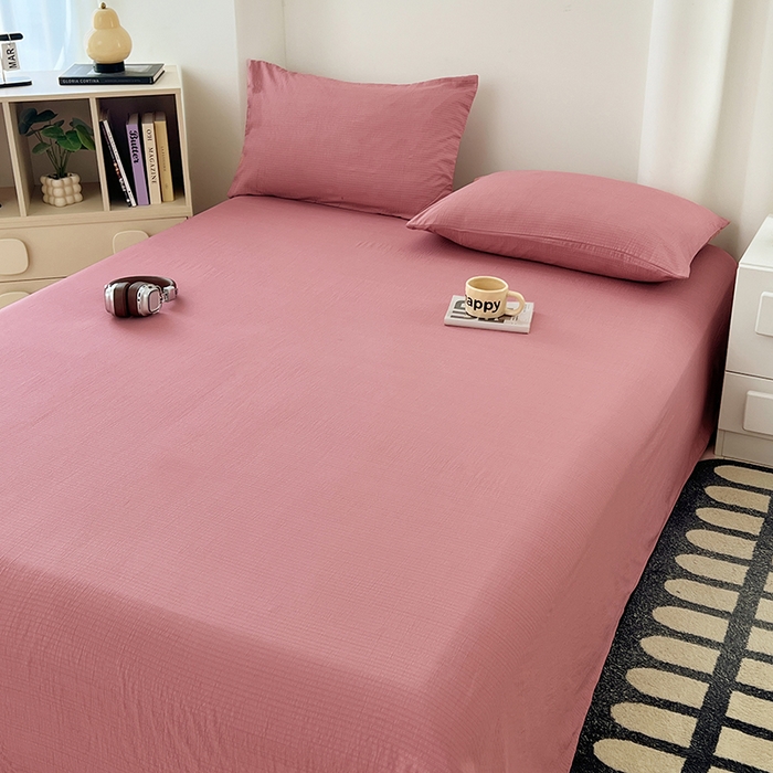 91家纺网 家纺一手货源 找家纺 卡迪熊家纺2025新款木m双层纱床单 珊瑚红