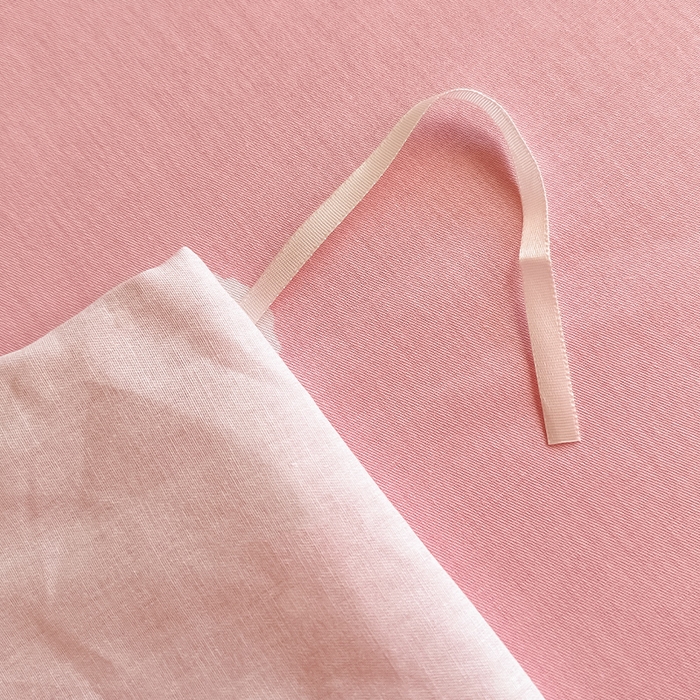 91家纺网 家纺一手货源 找家纺 蓝邻家纺 2025年新款三丽鸥正版授权全棉印花四件套系列-大床图 小兔美乐蒂