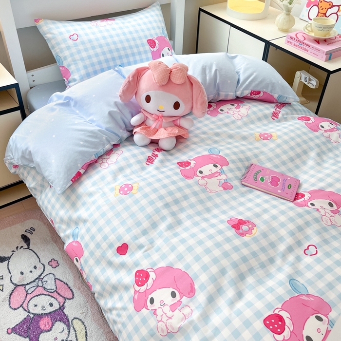 91家纺网 家纺一手货源 找家纺 暮思家居 2025新款三丽鸥授权全棉少女印花系列学生宿舍三件套四件套 蓝格美乐蒂