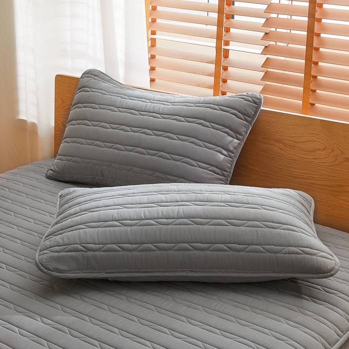 91家纺网 家纺一手货源 找家纺 雪云美2025新款全棉夹棉床笠斜纹A类纯棉床罩可定制尺寸 条纹- 灰色