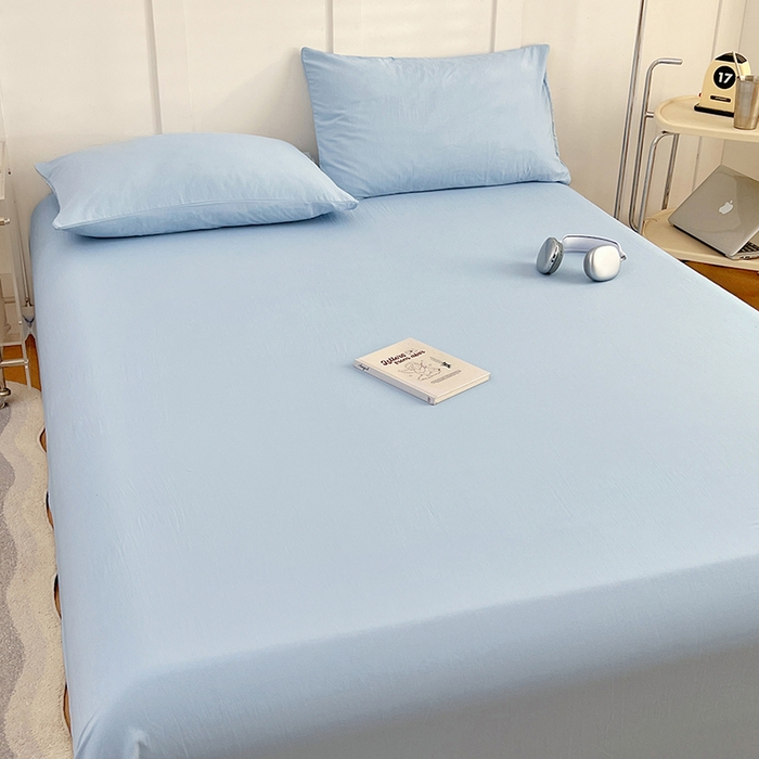 91家纺网 家纺一手货源 找家纺 卡迪熊家纺2025新款水洗m床单 天空蓝