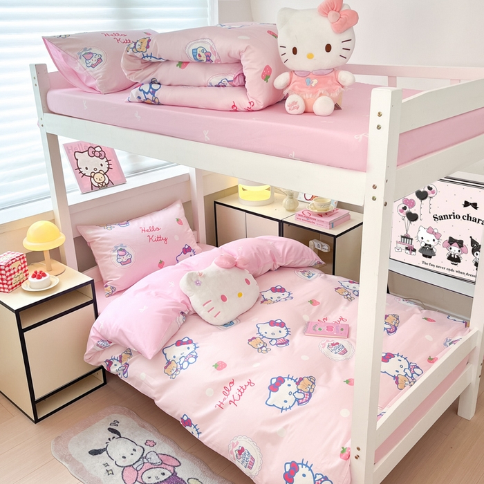 91家纺网 家纺一手货源 找家纺 暮思家居 2025新款三丽鸥授权全棉少女印花系列学生宿舍三件套四件套 kt和熊