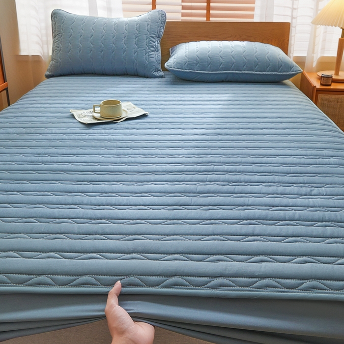 91家纺网 家纺一手货源 找家纺 雪云美2025新款全棉夹棉床笠斜纹A类纯棉床罩可定制尺寸 条纹 -蓝色