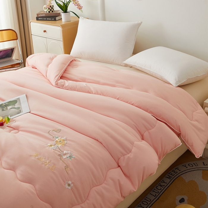 91家纺网 家纺一手货源 找家纺 （总）喜糯糯 2025年新款春秋蛋白棉加厚款被子被芯四季被子被芯直播供货