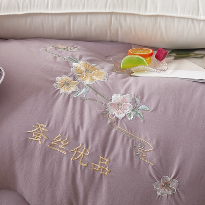 91家纺网 家纺一手货源 找家纺 喜糯糯 2025年新款春秋蛋白棉加厚款被子被芯四季被子被芯直播供货 香芋紫