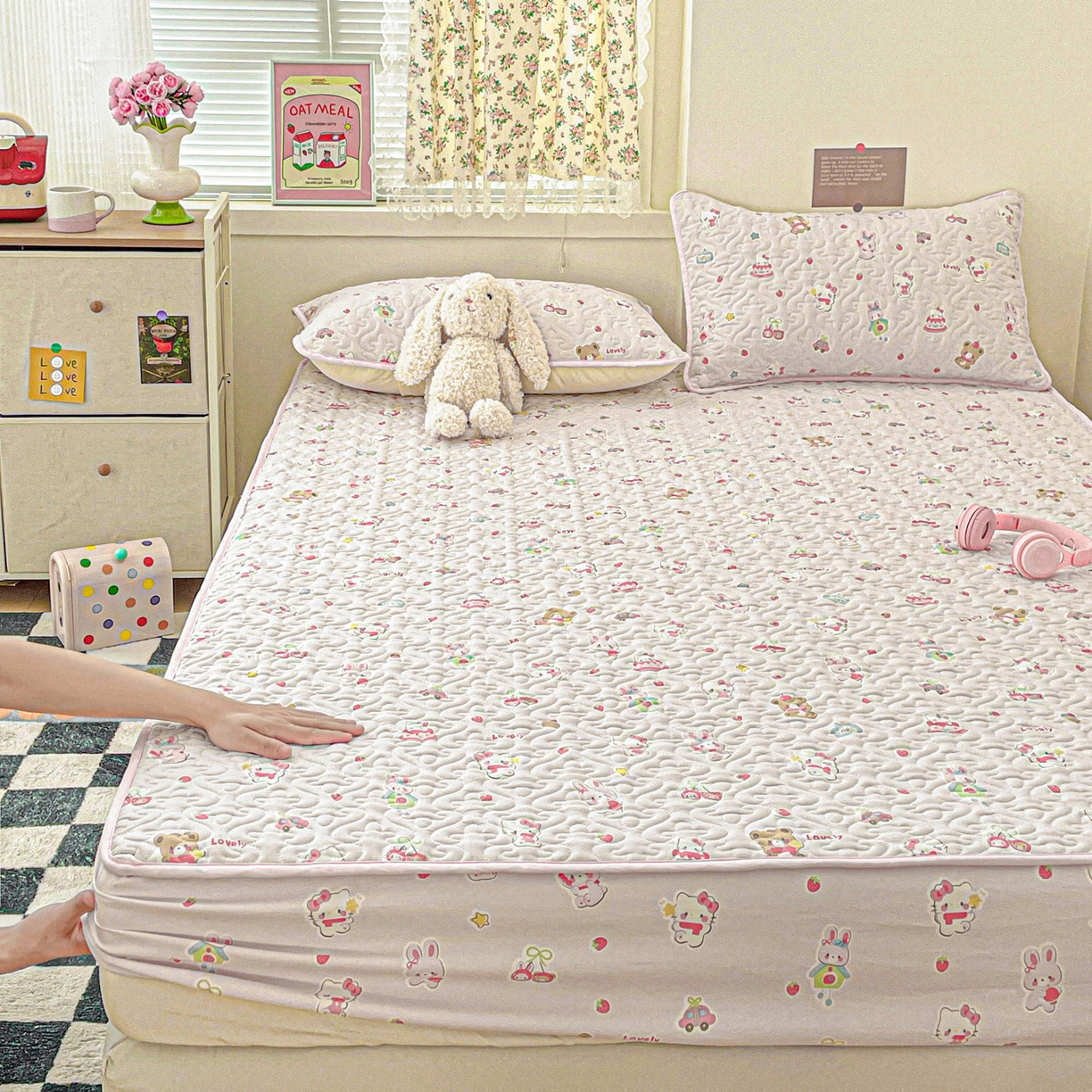 91家纺网 家纺一手货源 找家纺 悦织湾家纺 2025新款小清新印花四季通用床笠非全棉学生宿舍床笠二三件套 软糖猫