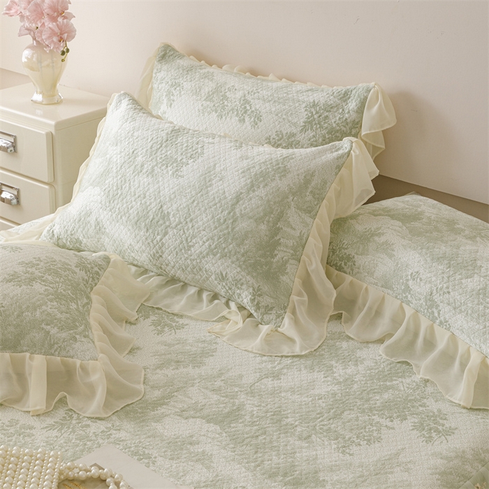 91家纺网 家纺一手货源 找家纺 好儿喜家纺 2025新款海洋丝凉感豆豆床裙凉席-巴黎玫瑰 挪威森林绿