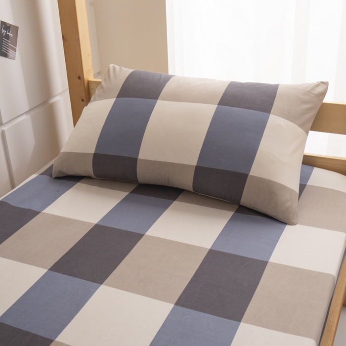 91家纺网 家纺一手货源 找家纺 暖季家纺2025新款无印风学生防水床笠 防水-蓝灰格