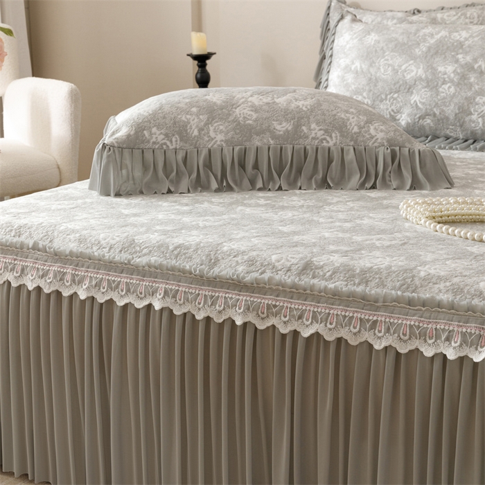 91家纺网 家纺一手货源 找家纺 好儿喜家纺 2025新款海洋丝凉感豆豆床裙凉席-缤纷玫瑰 缤纷玫瑰-灰