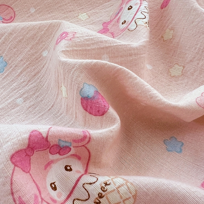 91家纺网 家纺一手货源 找家纺 彩韵家纺 2025新款印花木m双层纱床单系列 木m双层纱-马卡兔兔