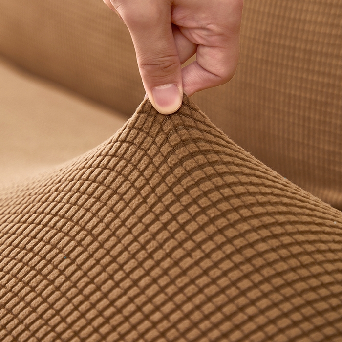 91家纺网 家纺一手货源 找家纺 逐日沙发套2025新款玉米绒沙发床套 驼色