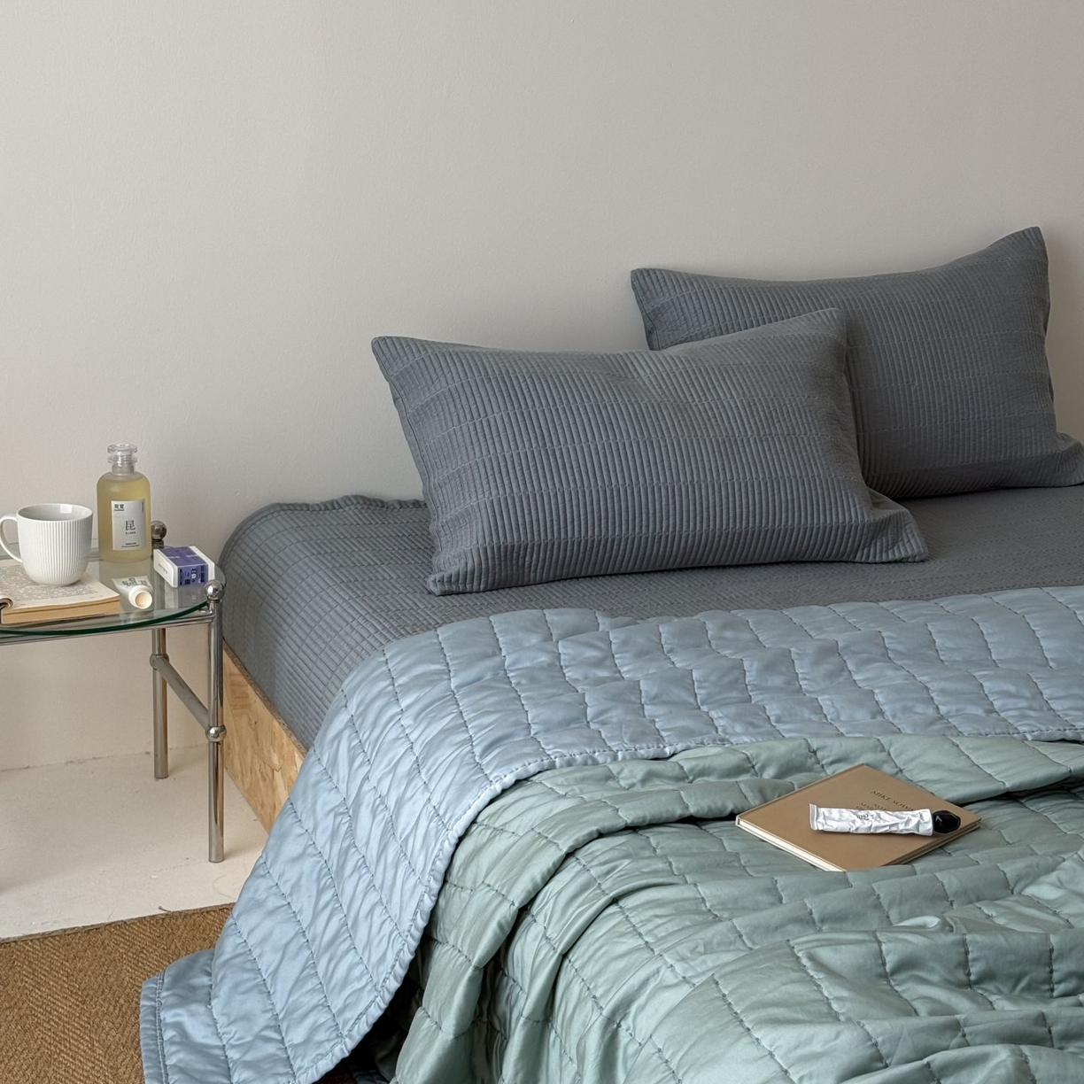 91家纺网 家纺一手货源 找家纺 汇庭 2025新款赫本夏被夏凉被空调被床盖三件套系列 夏被-幻想蓝