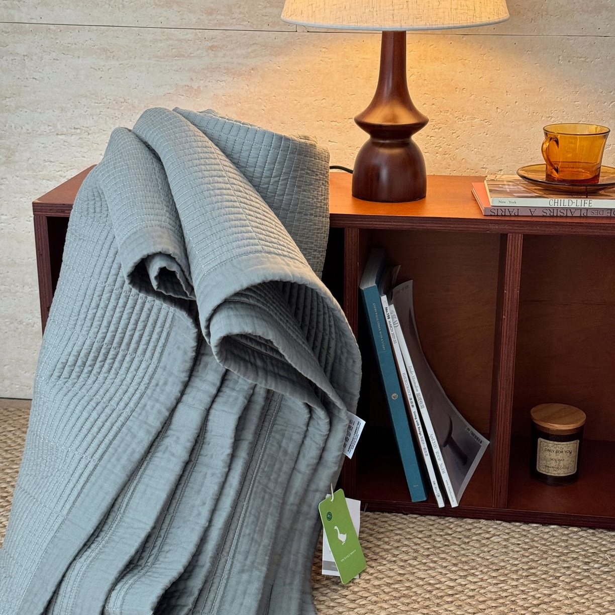 91家纺网 家纺一手货源 找家纺 汇庭 2025新款赫本夏被夏凉被空调被床盖三件套系列 床盖-芳华青