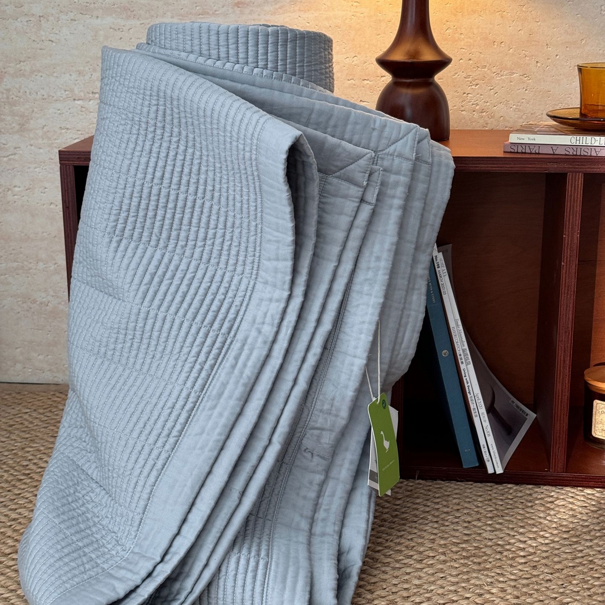 91家纺网 家纺一手货源 找家纺 汇庭 2025新款赫本夏被夏凉被空调被床盖三件套系列 床盖-浅水蓝