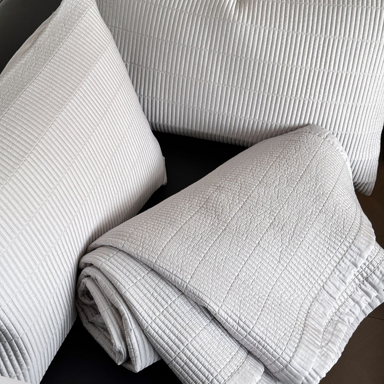 91家纺网 家纺一手货源 找家纺 汇庭 2025新款赫本夏被夏凉被空调被床盖三件套系列 床盖-太空灰