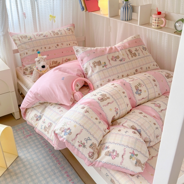 91家纺网 家纺一手货源 找家纺 曼之夏 2025新款全棉纯棉印花学生宿舍上下铺三件套 奶昔小熊