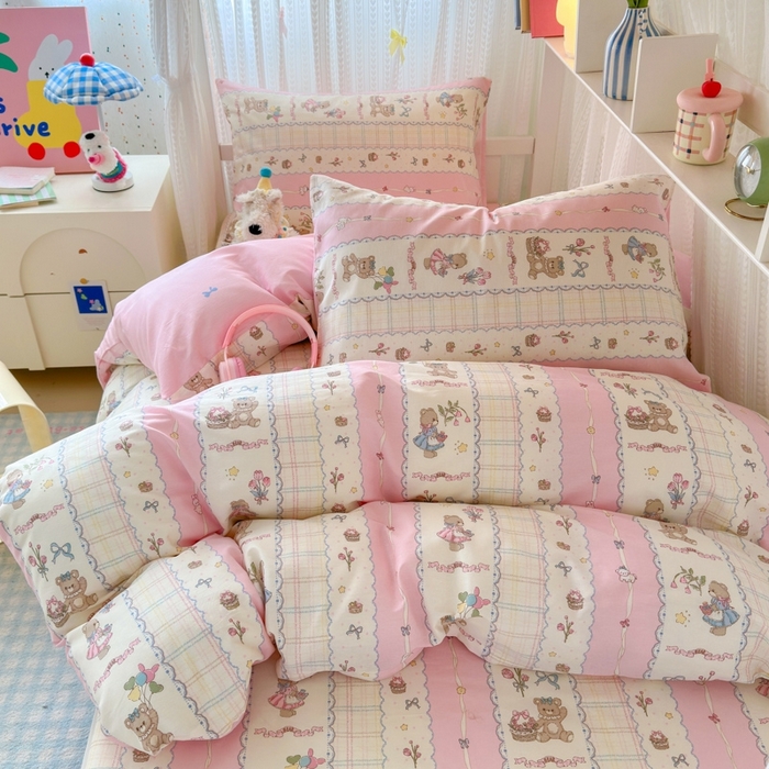 91家纺网 家纺一手货源 找家纺 曼之夏 2025新款全棉纯棉印花学生宿舍上下铺三件套 奶昔小熊