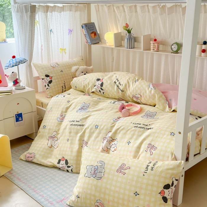 91家纺网 家纺一手货源 找家纺 曼之夏 2025新款全棉纯棉印花学生宿舍上下铺三件套 格子猫