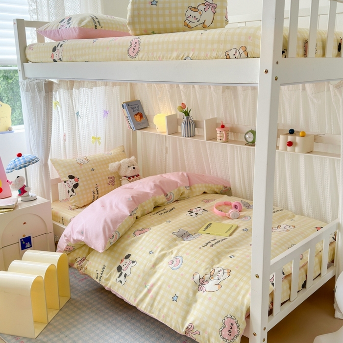 91家纺网 家纺一手货源 找家纺 曼之夏 2025新款全棉纯棉印花学生宿舍上下铺三件套 格子猫