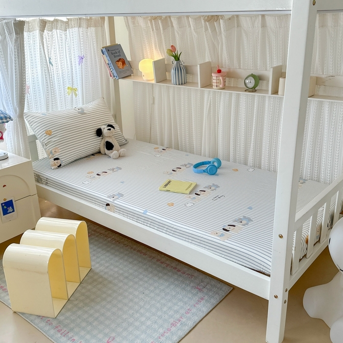 91家纺网 家纺一手货源 找家纺 曼之夏 2025新款全棉纯棉印花学生宿舍上下铺三件套 小狗日记