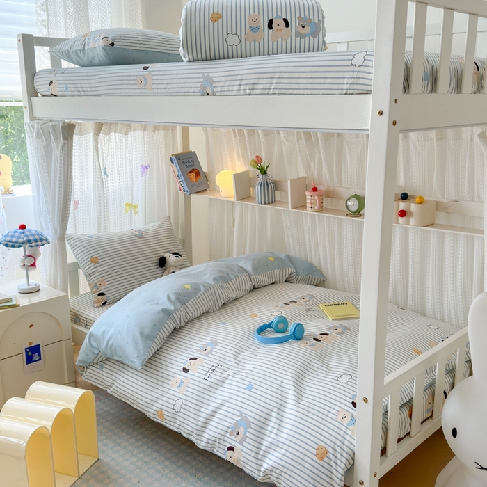 91家纺网 家纺一手货源 找家纺 曼之夏 2025新款全棉纯棉印花学生宿舍上下铺三件套 小狗日记