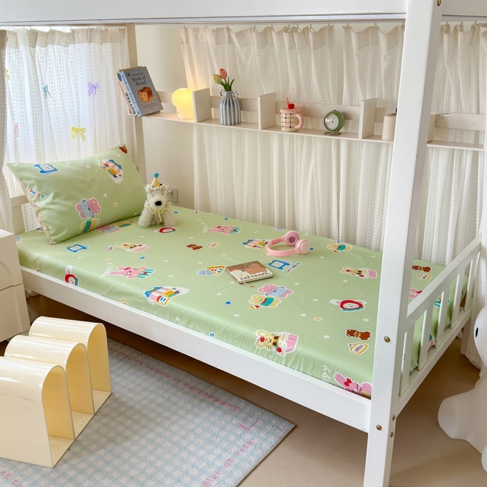 91家纺网 家纺一手货源 找家纺 曼之夏 2025新款全棉纯棉印花学生宿舍上下铺三件套 趣味熊