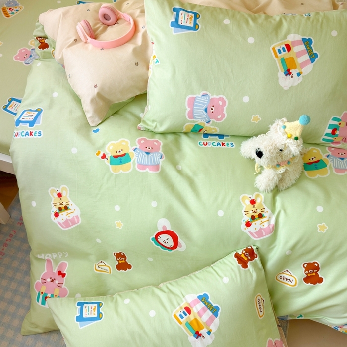 91家纺网 家纺一手货源 找家纺 曼之夏 2025新款全棉纯棉印花学生宿舍上下铺三件套 趣味熊