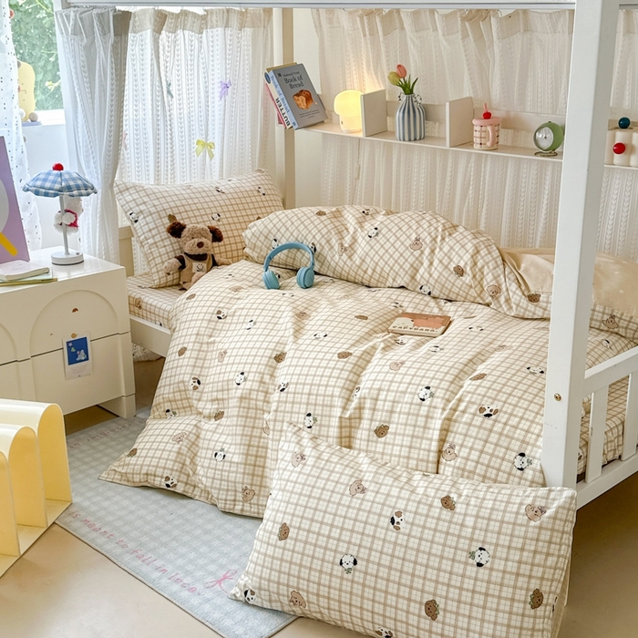 91家纺网 家纺一手货源 找家纺 曼之夏 2025新款全棉纯棉印花学生宿舍上下铺三件套 曲奇小狗