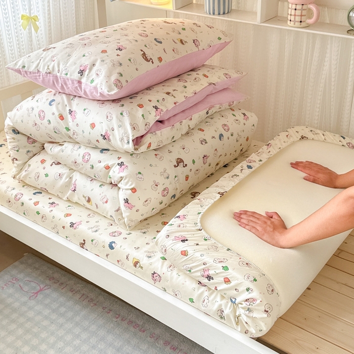 91家纺网 家纺一手货源 找家纺 曼之夏 2025新款全棉纯棉印花学生宿舍上下铺三件套 玛奇朵