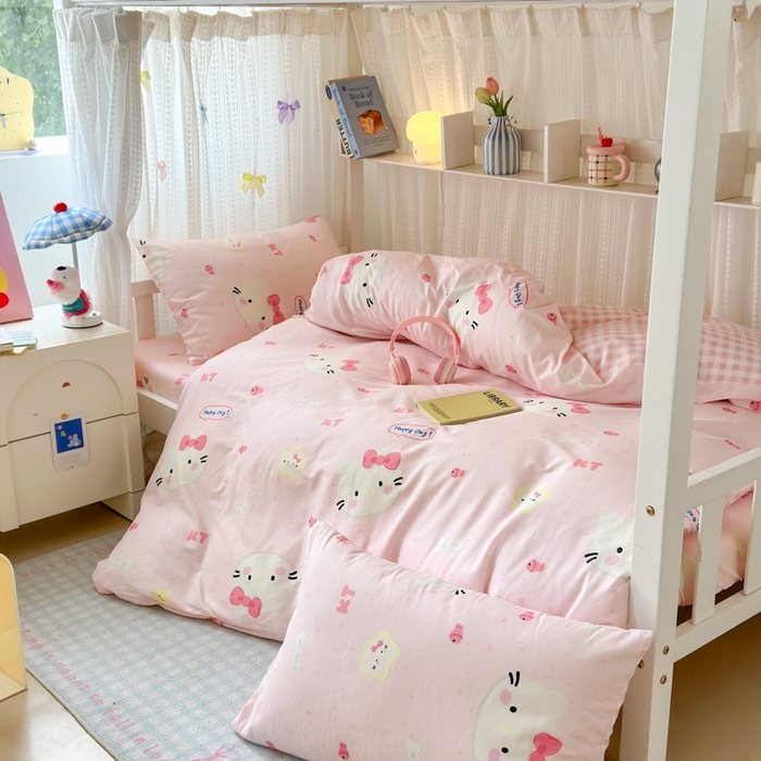 91家纺网 家纺一手货源 找家纺 曼之夏 2025新款全棉纯棉印花学生宿舍上下铺三件套 甜心猫咪