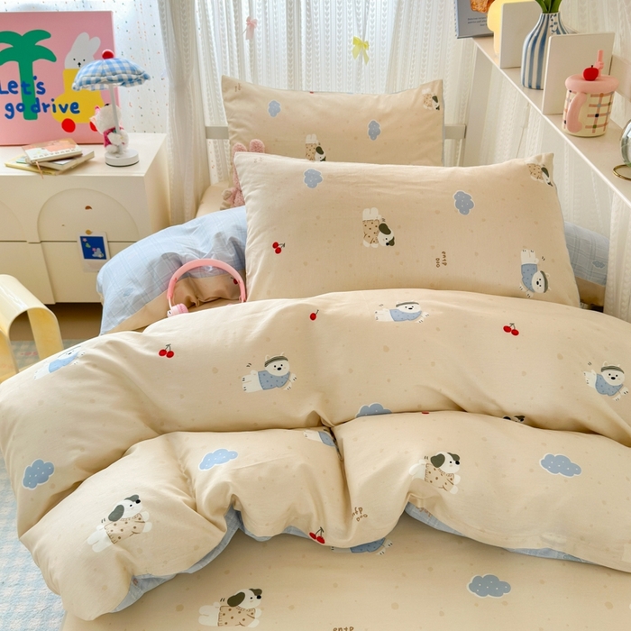 91家纺网 家纺一手货源 找家纺 曼之夏 2025新款全棉纯棉印花学生宿舍上下铺三件套 可可汪