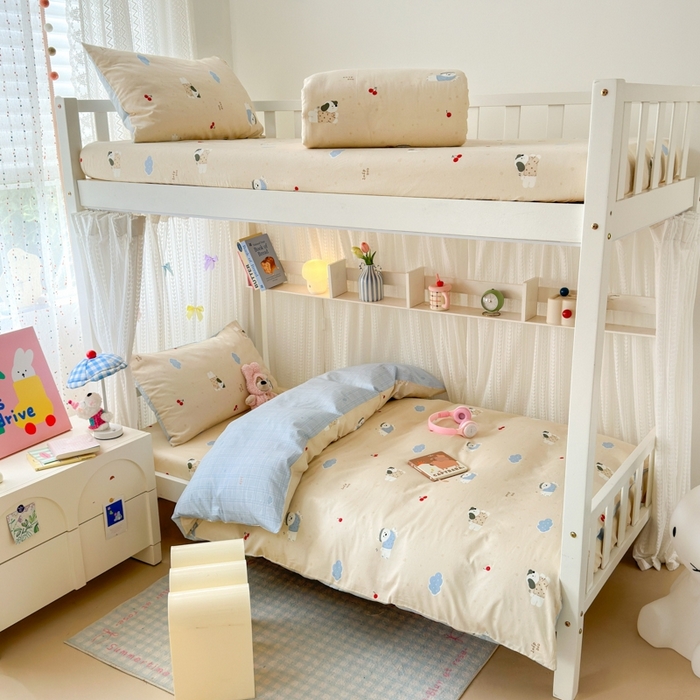 91家纺网 家纺一手货源 找家纺 曼之夏 2025新款全棉纯棉印花学生宿舍上下铺三件套 可可汪