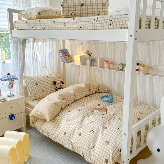 91家纺网 家纺一手货源 找家纺 曼之夏 2025新款全棉纯棉印花学生宿舍上下铺三件套 曲奇小狗