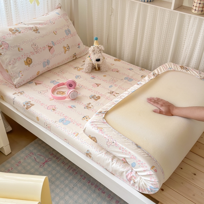 91家纺网 家纺一手货源 找家纺 （总）曼之夏 2025新款全棉纯棉印花学生宿舍上下铺单床笠床笠单件单品床笠