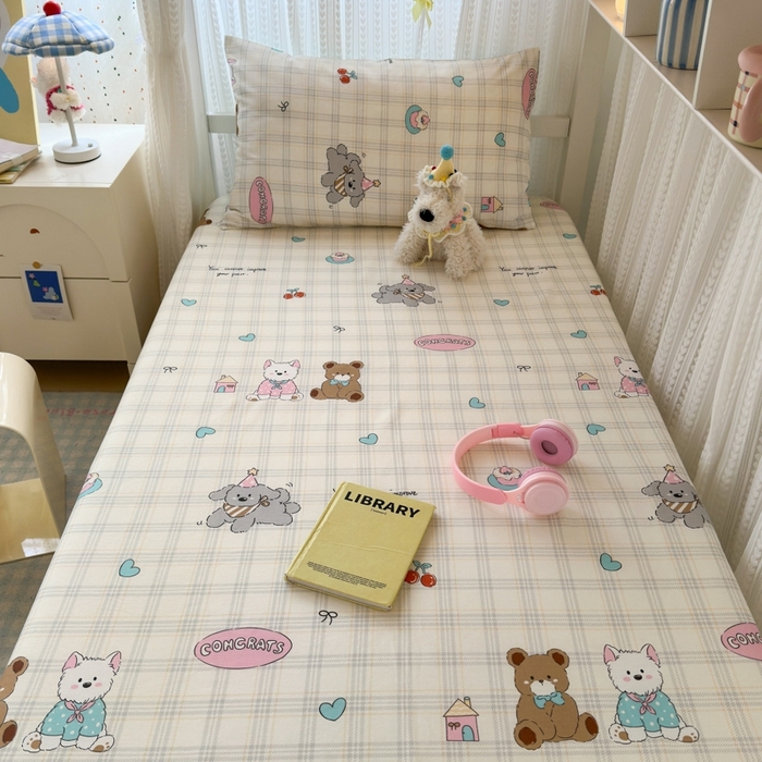 91家纺网 家纺一手货源 找家纺 曼之夏 2025新款全棉纯棉印花学生宿舍上下铺单床笠床笠单件单品床笠 樱桃熊仔