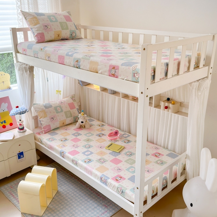 91家纺网 家纺一手货源 找家纺 曼之夏 2025新款全棉纯棉印花学生宿舍上下铺单床笠床笠单件单品床笠 开心屋