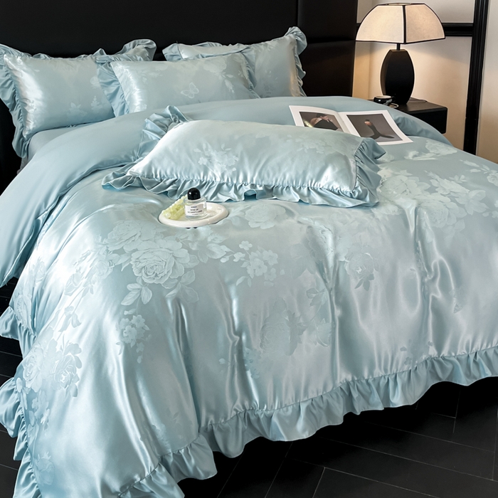 91家纺网 家纺一手货源 找家纺 千希家纺 2025春夏新款亮丝贡缎提花花边款四件套-专版花蝶系列 专版花蝶-宝石蓝