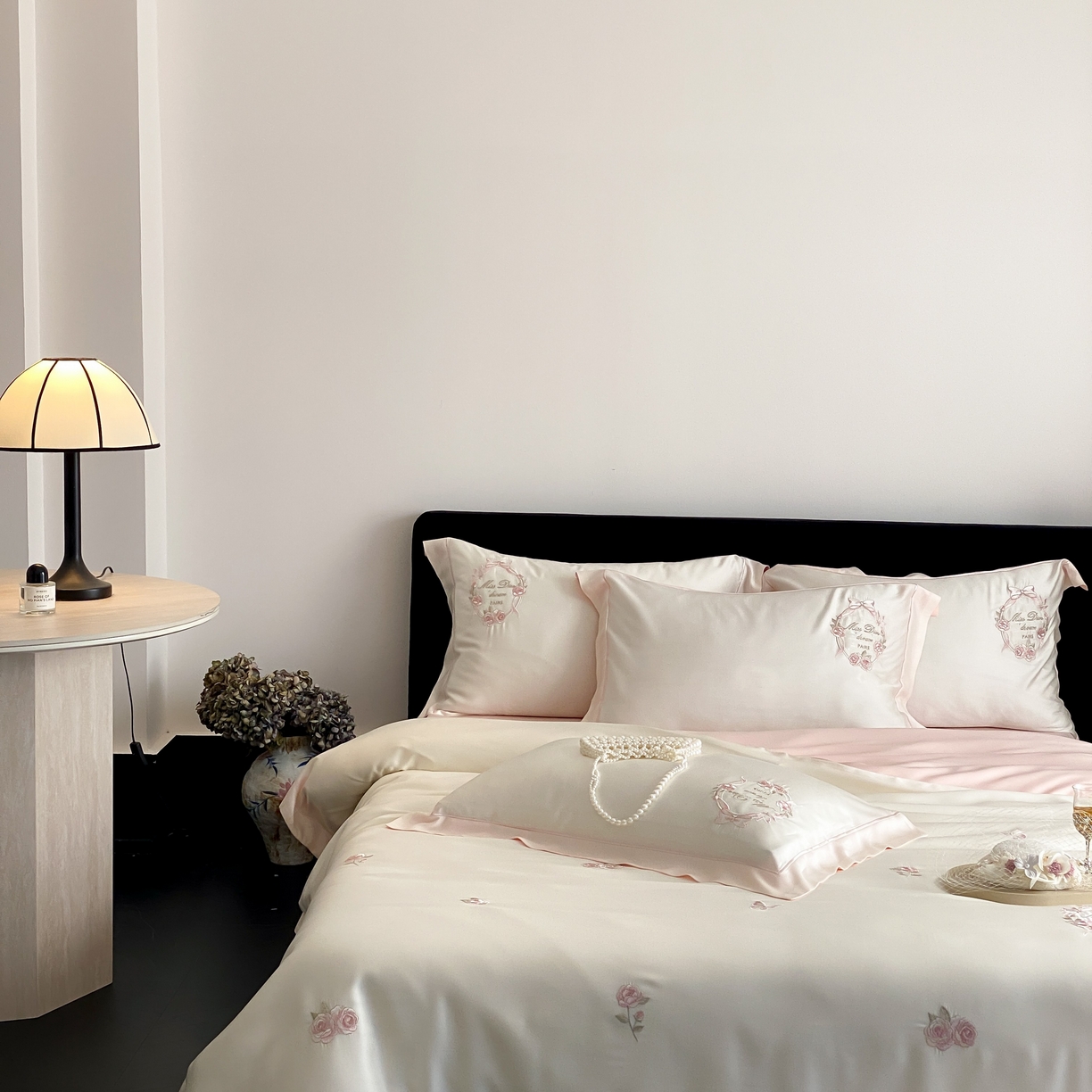 91家纺网 家纺一手货源 找家纺 （总）佳汐蓝家纺 2025春夏新款60S兰精天丝四件套-花香蝶韵