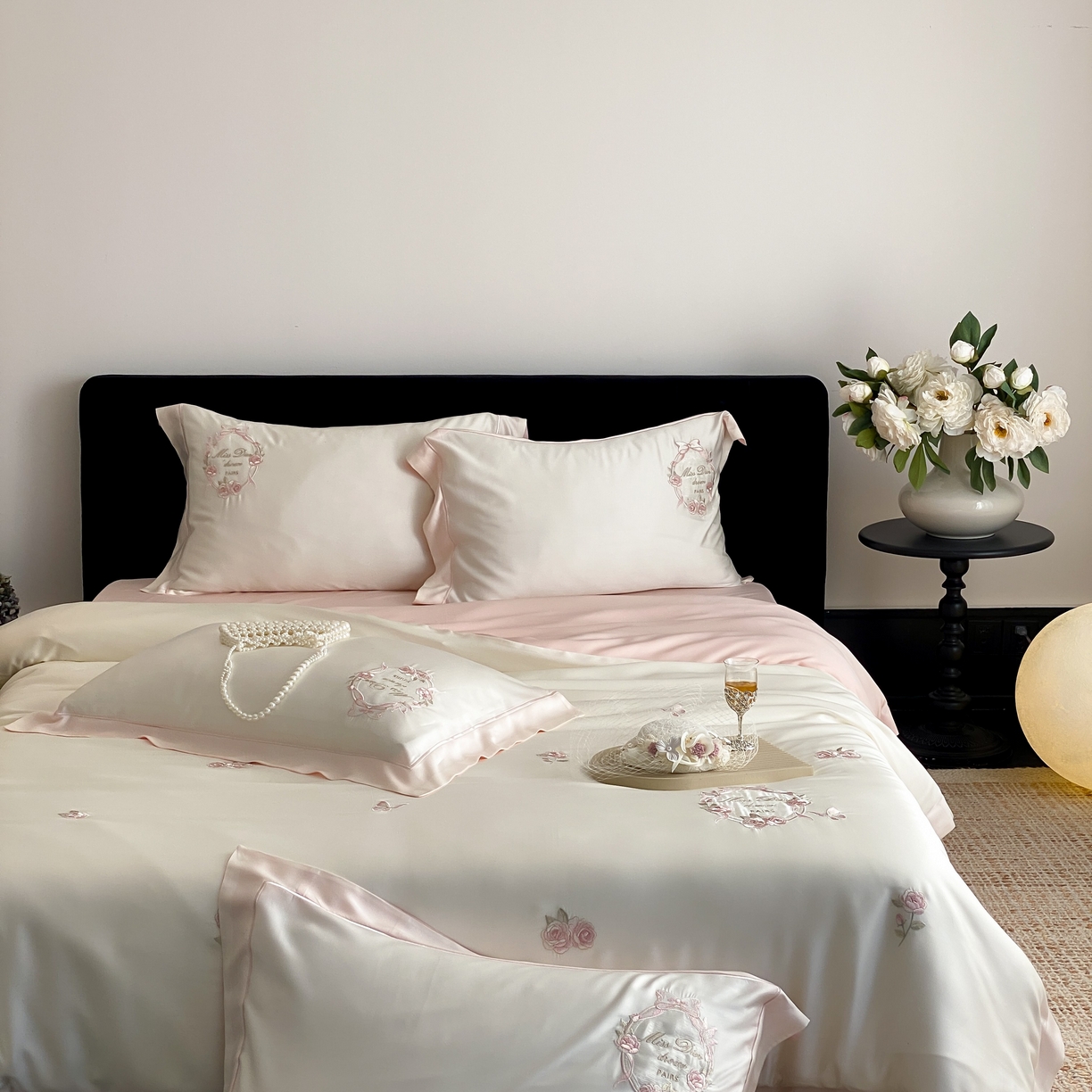 91家纺网 家纺一手货源 找家纺 佳汐蓝家纺 2025春夏新款60S兰精天丝四件套-花香蝶韵 水晶粉