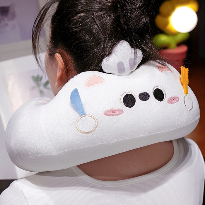 91家纺网 家纺一手货源 找家纺 （总）仟亿莱 2025新款小厨师格纹系列驼峰u枕