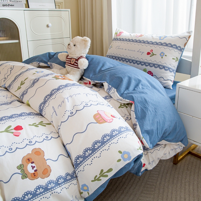 91家纺网 家纺一手货源 找家纺 简冠家纺 2025新款全棉学生三件套宿舍三件套纯棉学生床垫羽丝绒被子被芯 奶油小熊