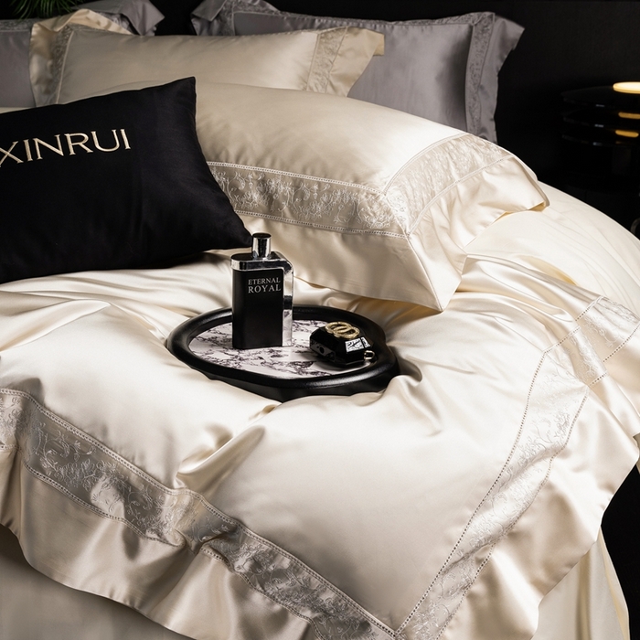 91家纺网 家纺一手货源 找家纺 馨蕊2025春夏新品LF兰精天丝四件套-云芙 云芙-香槟