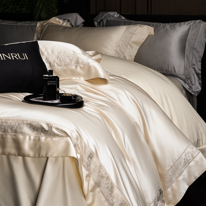 91家纺网 家纺一手货源 找家纺 馨蕊2025春夏新品LF兰精天丝四件套-云芙 云芙-香槟